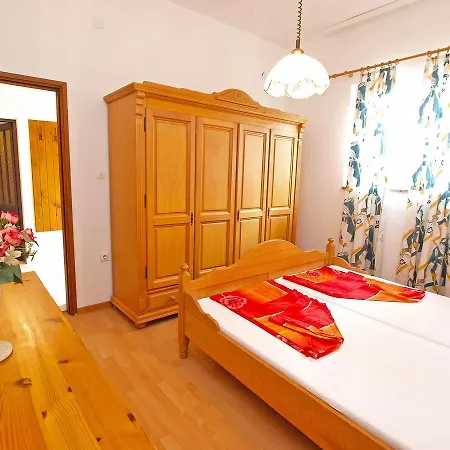 Apartman Jure 978
