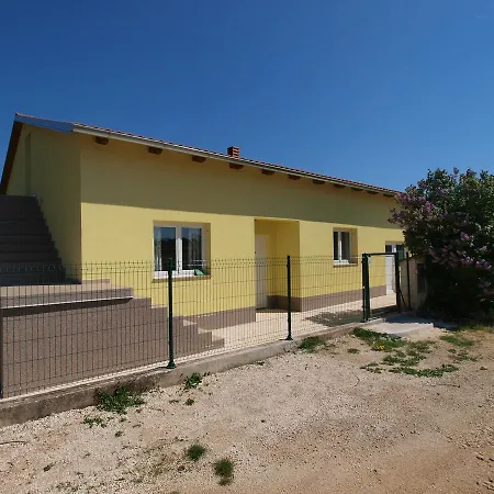 Apartman Jure 978